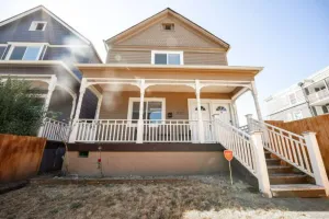 Image of ELEGANT DOWNTOWN TACOMA HOME UNIT A