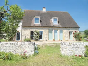 Image of \"The House\" in Gîtes 'Le Haut de Collonge' near Cluny \/ Taizé \/ Cormatin