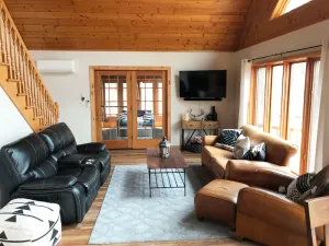 Image of An adventure retreat minutes from trails and fun.