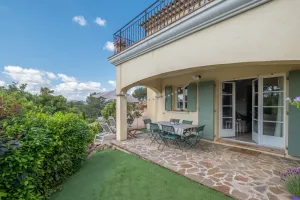 Image of 3 BEDROOM TOWNHOUSE WITH TERRACE AND GARDEN (N°516)