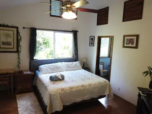 Image of King room ensuite is spacious , relaxing, quiet space with a homey atmosphere.