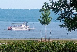 Image of Spacious Home In Lake City, MN With \"Dramatic Views\" Of Lake Pepin!