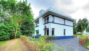 Image of Bungalow with 5 bedrooms and a terrace