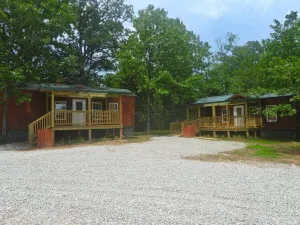 Image of Ransom's Retreat Group cabin rental near Meramec River