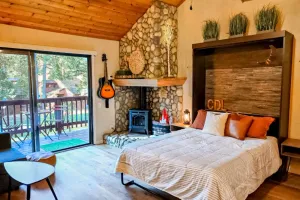 Image of Convenient condo near Shaver Lake & China Peak with pool & hot tub