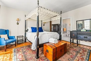 Image of Historic Seaside Captains House Downtown Mystic