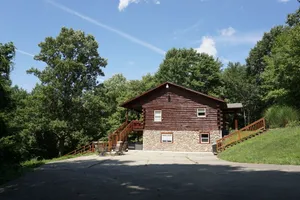 Image of The Premier Destination in New Philadelphia - Deerwood Cabin - 5 Bedrooms