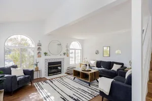 Image of Modern 3 Bedroom Townhome by the Strip Sleeps 8