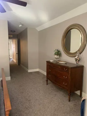 Image of Modern 2 bed condo with office