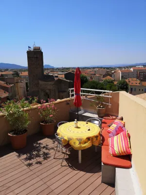 Image of Splendid penthouse with private roof terrace and 360 ° view over sea & mountains
