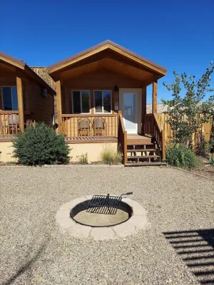 Image of Cabin 5 - Deluxe Cabin with Half Bath