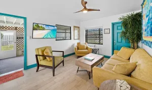 Image of Uptown Cottage - Walk to the Beach and Restaurants