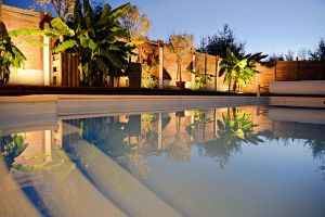 Image of 6 bedroom vacation home with swimming pool - La Belle Rochette