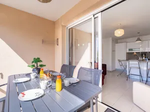 Image of L'EDEN SQUARE Apartment for 4 By Sunset
