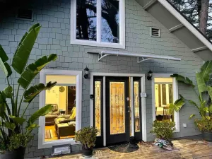 Image of Avenue of the Giants River View Home (#1)