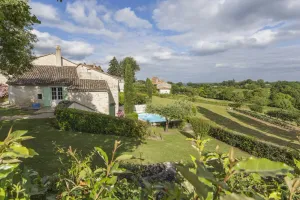 Image of Laurel Rose - Three Bedroom Villa, Sleeps 6