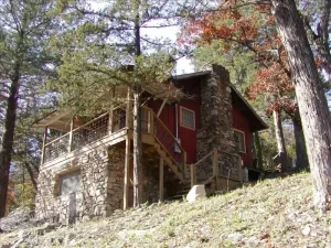 Image of Romantic Cabin with Jetted Tub!  Minutes to Branson Landing and 76 Strip
