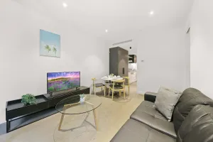 Image of A Cozy & Lovely 2BR Apt Near Melbourne Central