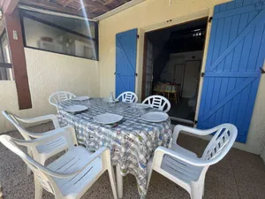 Image of Villa T2 Mezzanine, Parking, Proche Plage, 6 Pers – Terrasse Lumineuse et Équipements Complets - FR-1-795-31