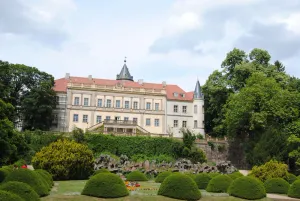 Image of Fabulous apartment in the east wing of the historical castle Wiesenburg