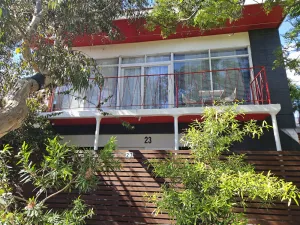 Image of Bohemian Beach Bliss  1 mins walk to the  beach and 3 mins  to Sema4 shops!
