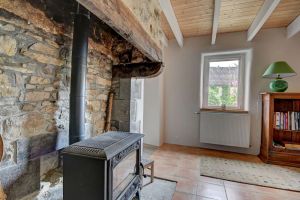 Image of Farm cottage between land and sea