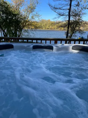 Image of Cozy lake house with a hot-tub!!