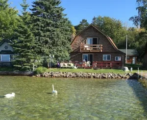 Image of Charming Waterfront Cottage on Mullett Lake