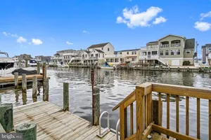 Image of Water Front Lagoon Home - Private Dock w\/Kayaks & Paddleboards