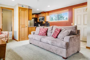 Image of Lovely Studio Steps From Lake Chelan w\/Shared Pool, Free WiFi, Central AC, Patio