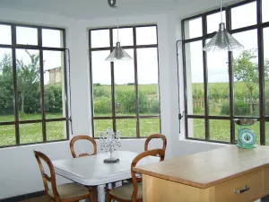 Image of HOUSE with garden, in the heart of vineyards 10 mn from Saumur