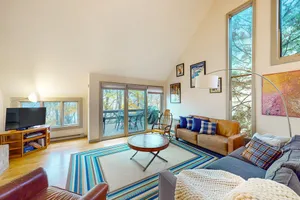 Image of Mountaintop condo with valley views - Quechee Ski Area - Quechee Club access