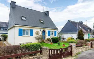 Image of Awesome Home In Hennebont With Wifi