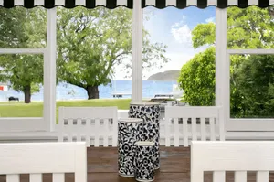 Image of Balmoral beauty - Elevated living on the esplanade BALO1