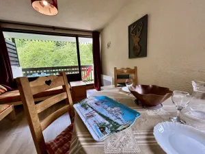 Image of Cozy Studio for 4 with Pool, Near Ski Lifts and Shops - La Salle les Alpes