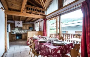 Image of Chalet, terrace, balcony, fireplace or stove, parking, tv, ski locker, 120m²