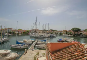 Image of Lovely renovated flat for 4 persons with AC and mooring