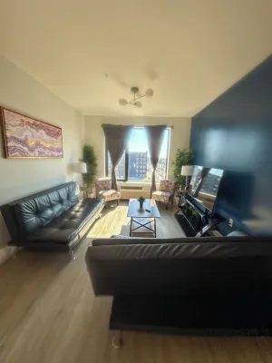 Image of 2BR apt near EWR 9223
