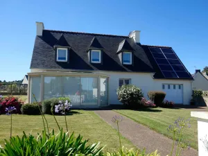 Image of PORS GUYON HOUSE 50M FROM THE BEACH, 4 BEDROOMS WITH SEA VIEW
