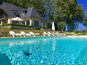 Image of SUPERB 5⭐️ HOUSE WITH PRIVATE POOL AND TENNIS