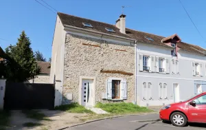 Image of Charmande house with small private garden