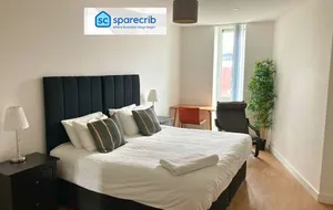 Image of Bracknell RWH Stunning Two Bedroom Apartment