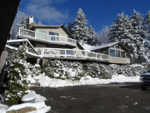Image of Buy 2 Nights, get one free! March Special!! Great Skiing at Seven Springs!