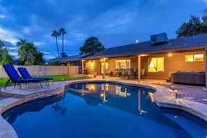 Image of FREE Heated Pool - Hot Tub - Putting Green - Massage Chairs - More!