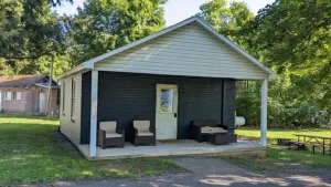 Image of Deluxe Cabin 4 - Hartman Center