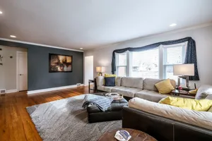Image of Modern Classic! *Close to Everthing!* Sleeps 10* Expo Center Super Close!