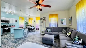 Image of GAme ROom, LAKE, Sleep 12, Beach, Casino - Yellow