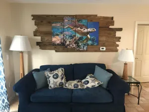 Image of Beautiful 1 Bed\/ 1 Bath cottage apartment a short walk to the Beach and River