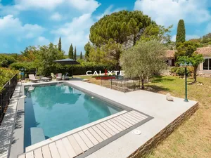 Image of Tom's Villas: Villa Isclawa in Callian, Seasonal Rental, 6 Guests, Lake, Pool, Golf