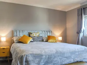 Image of Helen’s View is a cosy, two bedroomed, terraced cottage with a secluded courtyard to the rear.